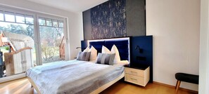 3 Schlafzimmer, Reisekinderbett, WLAN