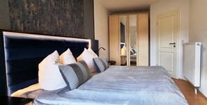 3 Schlafzimmer, Reisekinderbett, WLAN