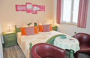 1 室のベッドルーム、WiFi、ベッドシーツ