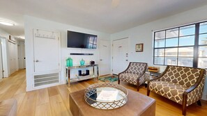 Fernseher, Tischfußball