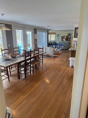 Dining - Setting Sun Cottage - One of Deer Isle's most Beautiful Spots (Deer Isle)