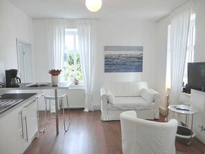 Luokittelematon kuva, 2 kautta 14, painike