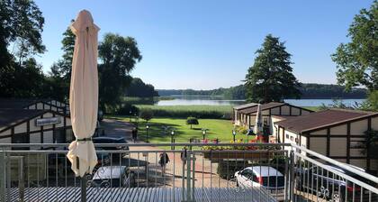 05 double room with terrace and a view of the Dobbertiner See - Insel-Hotel Dobbertin
