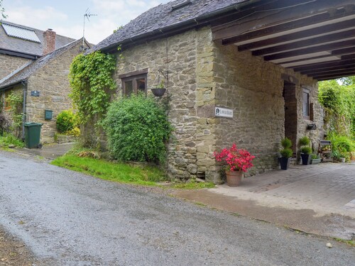 1 bedroom accommodation in Woolston, near Church Stretton
