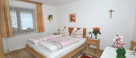 1 chambre, bureau, Wi-Fi, draps fournis