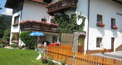 Double room with shower and WC 5 - Gästehaus Sonnenheim