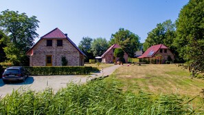 Unclassified image, 5 of 42, button