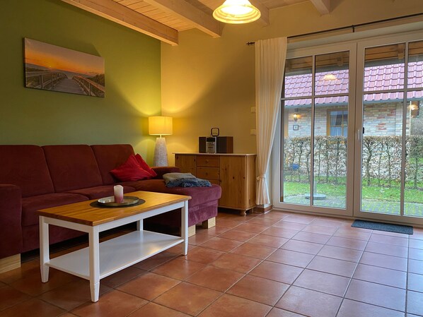 Unclassified image, 1 of 42, button