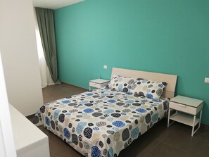 1 chambre, bureau, accès au Wi-Fi (inclus)