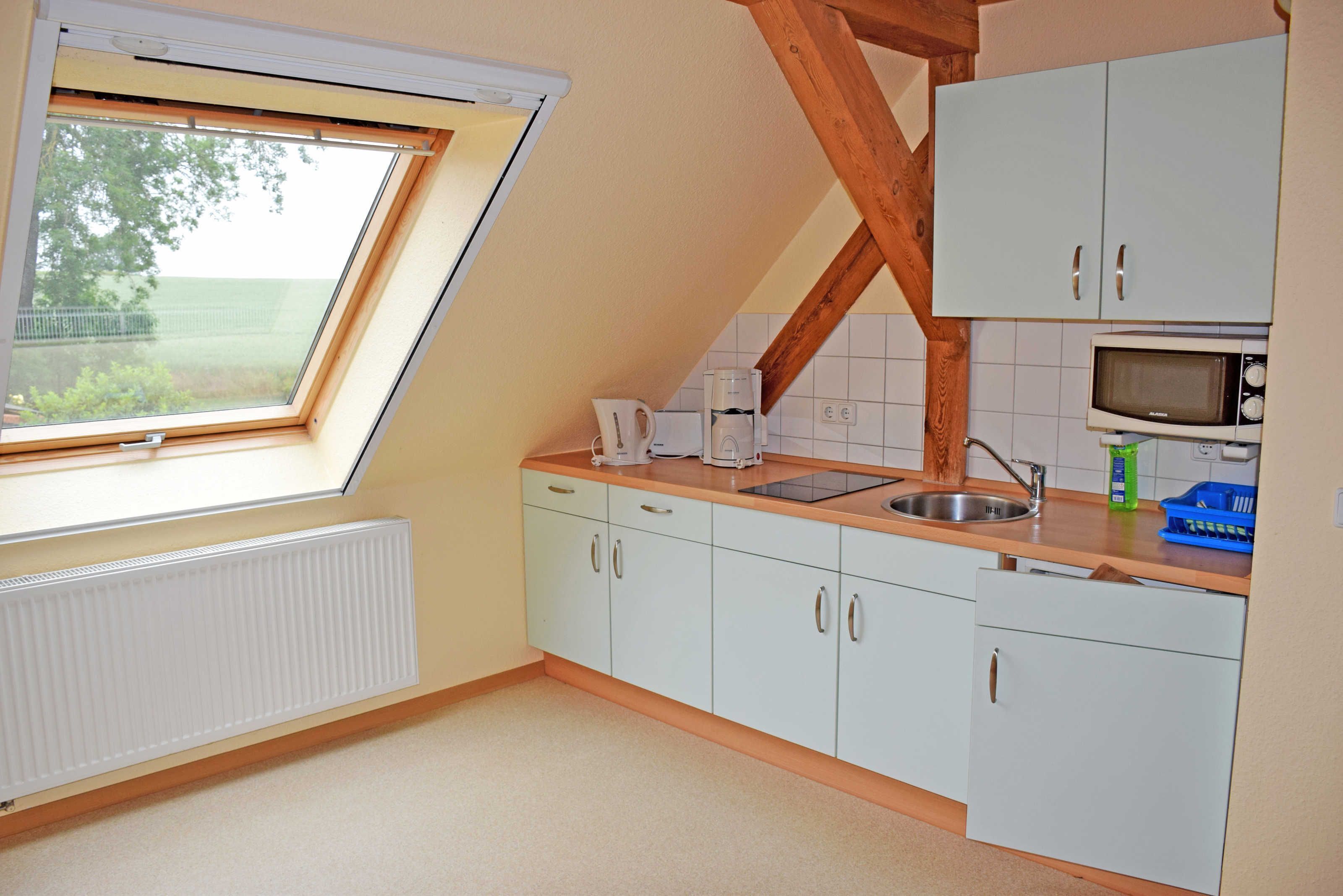 Kühlschrank, Mikrowelle, Hochstuhl