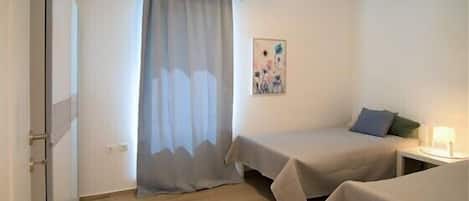 3 室のベッドルーム、アイロン / アイロン台、WiFi、ベッドシーツ
