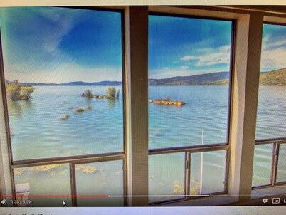LAKEFRONT LUJO! HISTORIA PRIVADA DE 3 HABITACIONES, 3 HABITACIONES junto a Soda Hot Springs