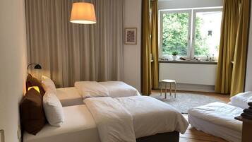 2 bedrooms, desk, soundproofing, iron/ironing board