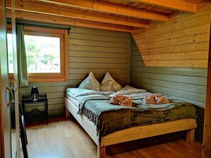 3 Schlafzimmer, Reisekinderbett, WLAN, Bettwäsche