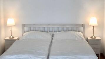 2 Schlafzimmer, Reisekinderbett, WLAN, Bettwäsche