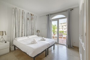 2 slaapkamers, een strijkplank/strijkijzer, wifi, beddengoed