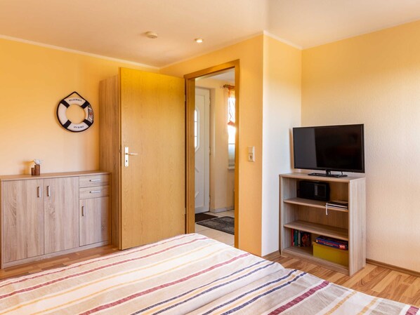 1 bedroom, WiFi, bed sheets - Apartment 02 - Apartments Bergenblick (Parchtitz)