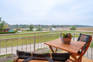 Outdoor dining - Kapitäns Hus, Germany (Prerow)