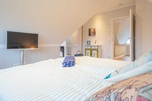 3 bedrooms, in-room safe, travel crib, WiFi - Kapitäns Hus, Germany (Prerow)