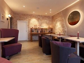 صورة غير مصنفة، 4 من 16، زرّ