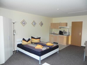 1 Schlafzimmer, WLAN, Bettwäsche