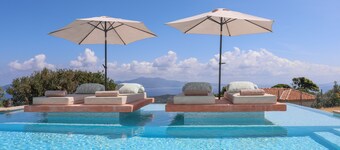 ANGIO VILLAS SPA WITH HYDROTHERAPY POOL