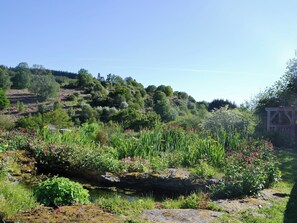 Property grounds - 1 bedroom accommodation in Erwood, near Brecon (Erwood, near Brecon)