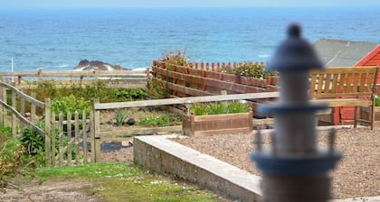 3 bedroom accommodation in St Abbs, near Eyemouth