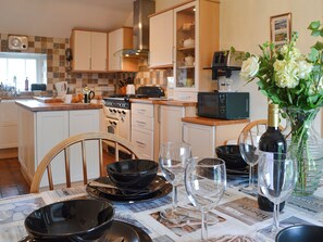 Private kitchen - 4 bedroom accommodation in Moelfre, near Benllech (Moelfre, near Benllech)