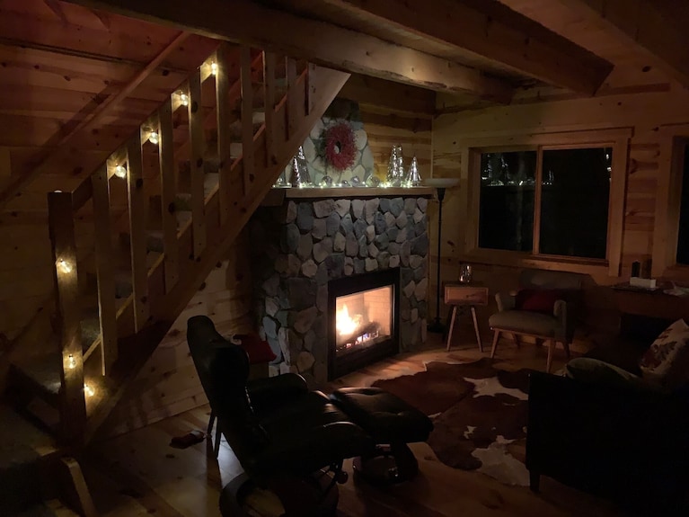 Amazingly Comfortable And Secluded Northwoods Getaway - Gull Lake, WI
