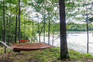 Property grounds - Amazingly comfortable and secluded Northwoods getaway (Hayward)