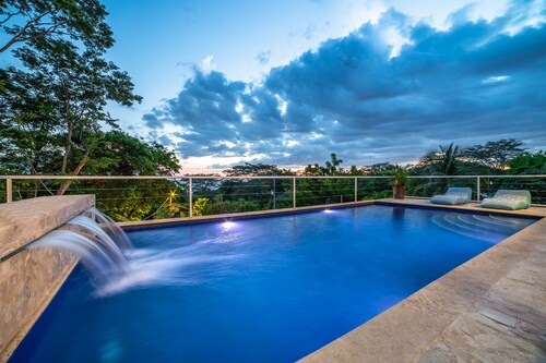Superbe villa de luxe avec vue sur l'océan récemment rénovée