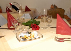 Dining - Double Room 2 - Hotel-Restaurant Stadtschänke (Bad König)