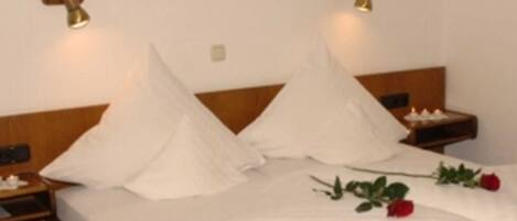 1 bedroom, in-room safe, travel crib, WiFi