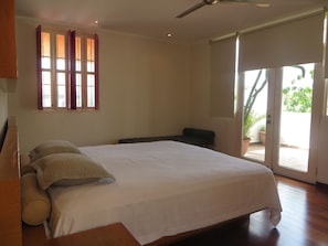 1 chambre, coffres-forts dans les chambres, accès Internet