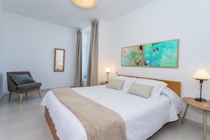 4 habitaciones, tabla de planchar con plancha y wifi gratis 