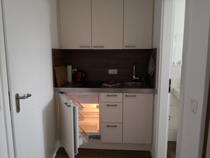 Unclassified image, 3 of 9, button - Double room 06 - Guesthouse & Strandhalle (Ahrenshoop)