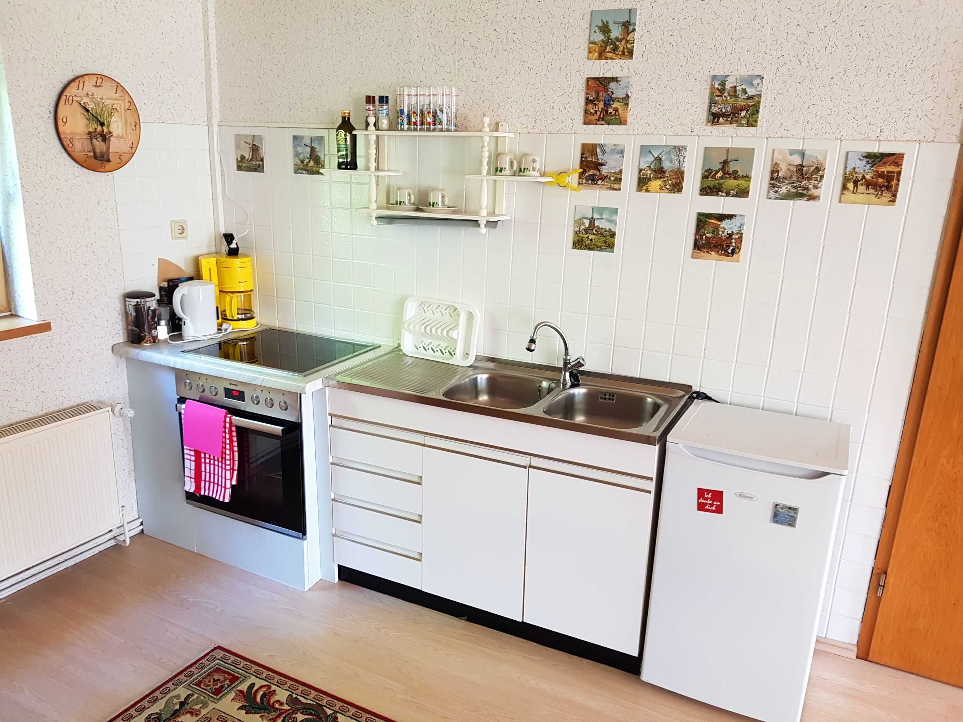 Refrigerador, microondas y horno 