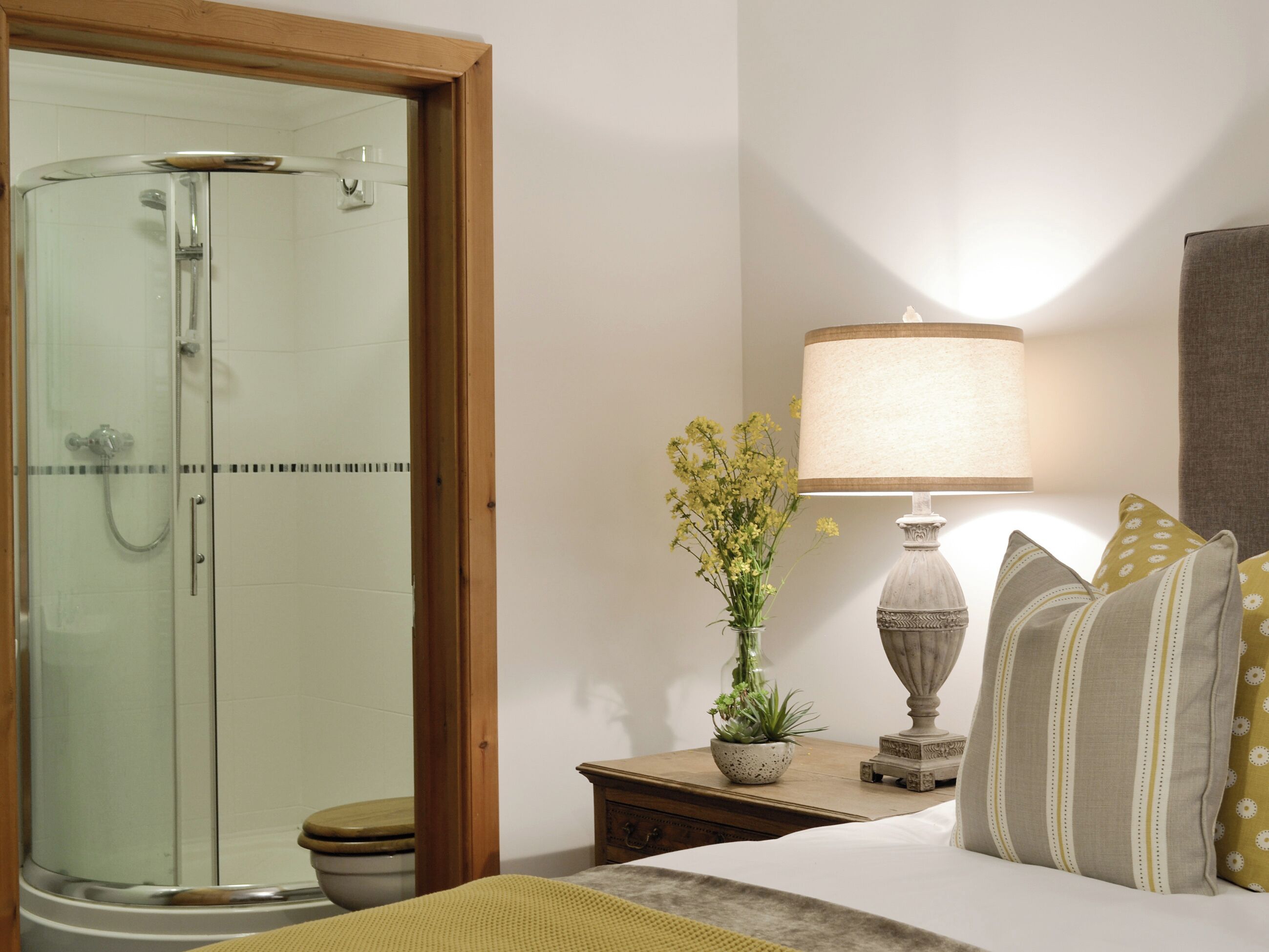 5 chambres, accès au Wi-Fi (inclus), literie fournie
