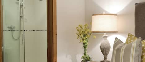 5 chambres, Wi-Fi gratuit, draps fournis