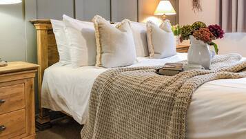 5 bedrooms, free WiFi, bed sheets