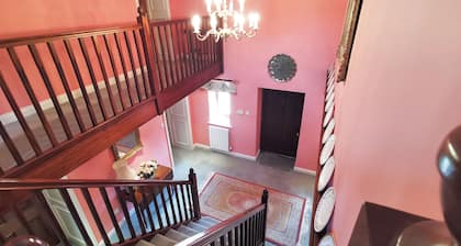6 bedroom accommodation in Weston Rhyn, near Oswestry