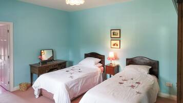 6 Schlafzimmer, kostenloses WLAN, Bettwäsche