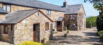 6 bedroom accommodation in Weston Rhyn, near Oswestry