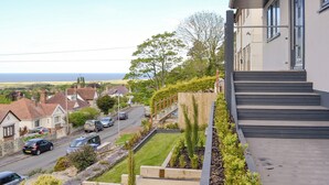 Property grounds - 3 bedroom accommodation in Prestatyn (Prestatyn)