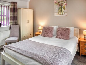 2 室のベッドルーム、WiFi (無料)、ベッドシーツ