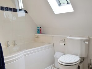 Towels - 1 bedroom accommodation in Llanrhaeadr, near Denbigh (Llanrhaeadr, near Denbigh)