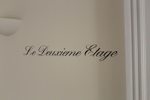 Imagen sin descripción, 1 de 24, botón