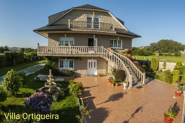 Exterior - Villa ortigueira (c) in playa de la throzada (sanxenxo)