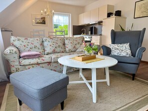 TV - Villa Stubnitz - Holiday apartment Viktoriasicht (Lohme)